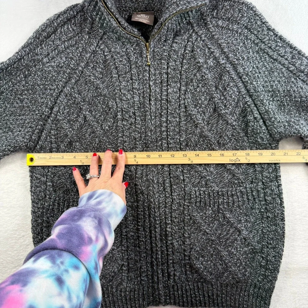 Aran Woollen Mills Mens XS Cardigan Sweater Merino Wool Full Zip Cable Oversized